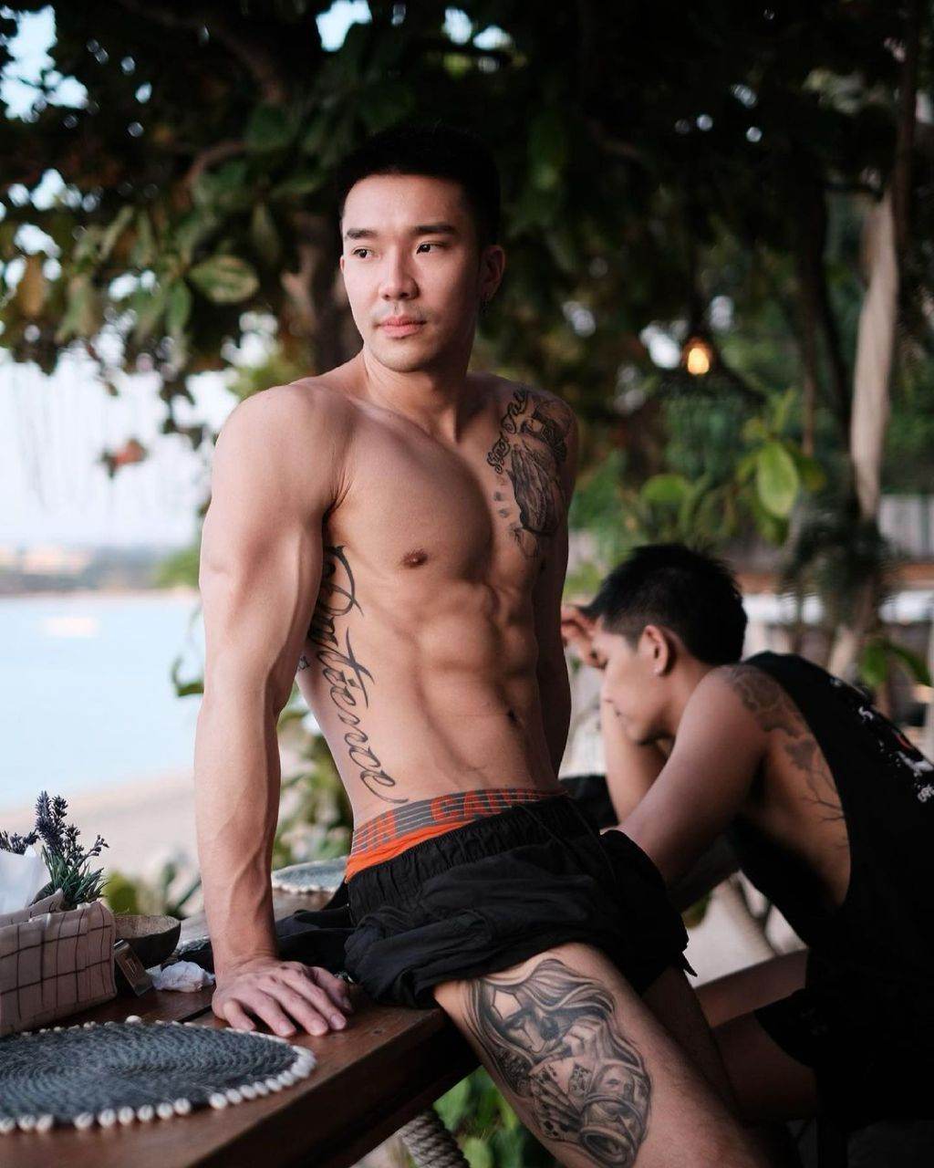 พ่อจ๋าแซ่บไฟลุก