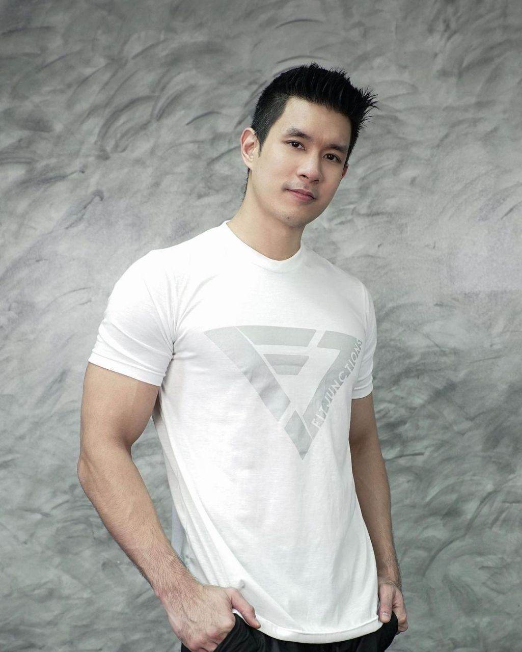 รวมผู้