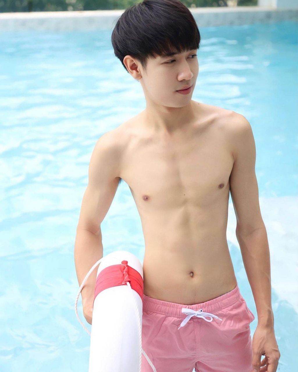 ดูเพลินๆก่อนเดินเข้าห้องน้ำ9