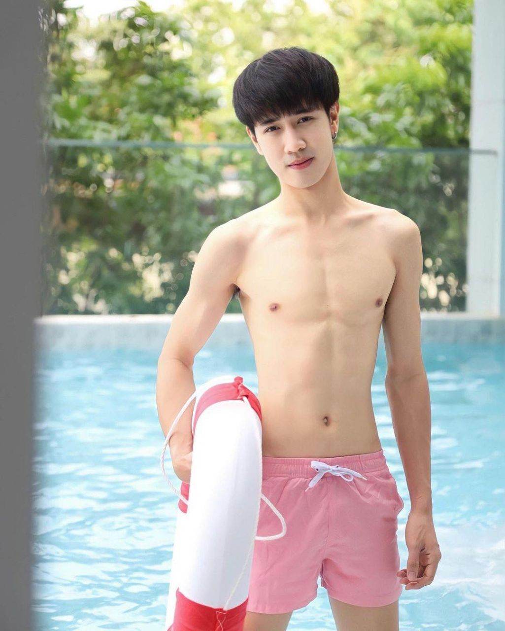 ดูเพลินๆก่อนเดินเข้าห้องน้ำ12