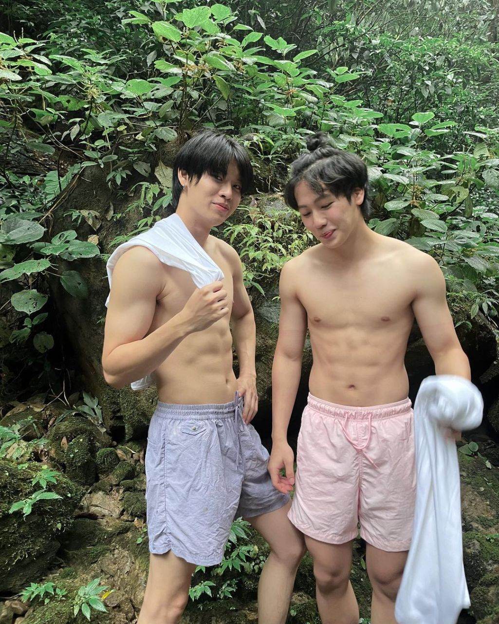 ดูเพลินๆก่อนเดินเข้าห้องน้ำ16