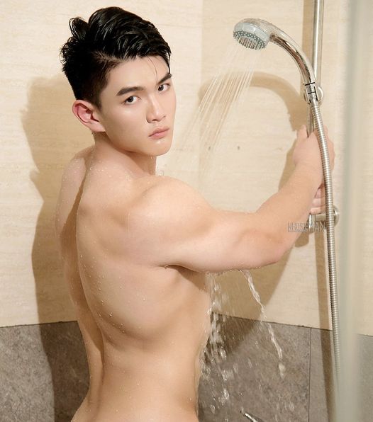 ดูเพลินๆก่อนเดินเข้าห้องน้ำ16