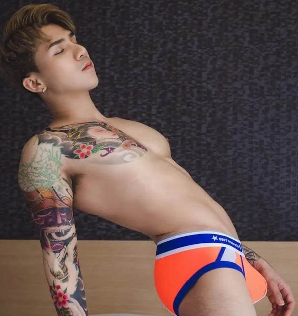 ดูเพลินๆก่อนเดินเข้าห้องน้ำ21
