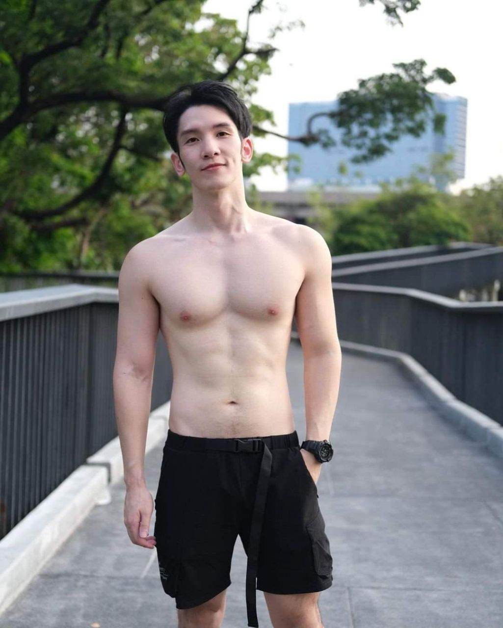 ดูเพลินๆก่อนเดินเข้าห้องน้ำ28