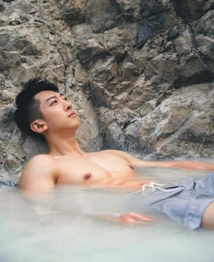 ดูเพลินๆก่อนเดินเข้าห้องน้ำ30