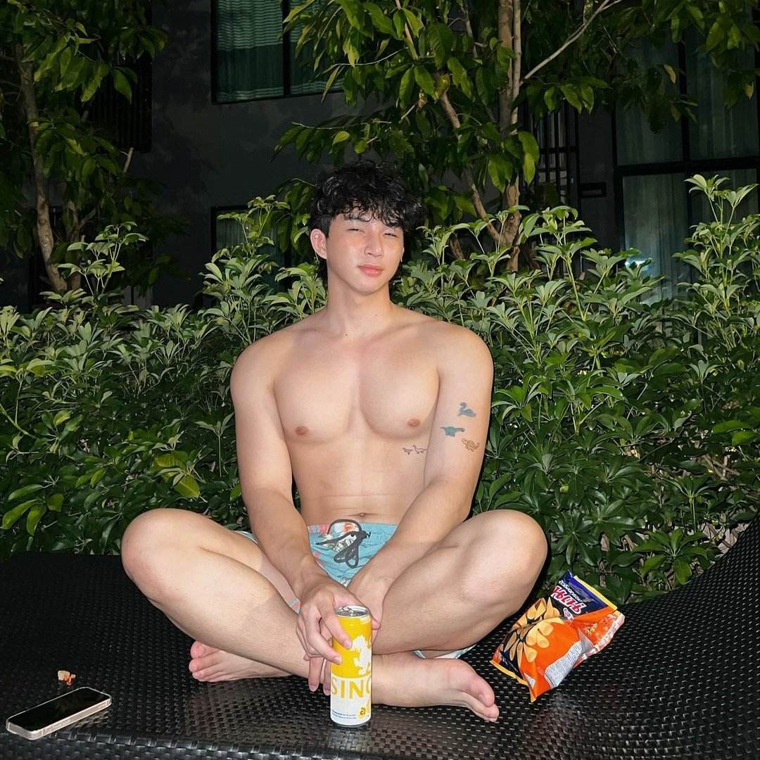 ดูเพลินๆก่อนเดินเข้าห้องน้ำ32
