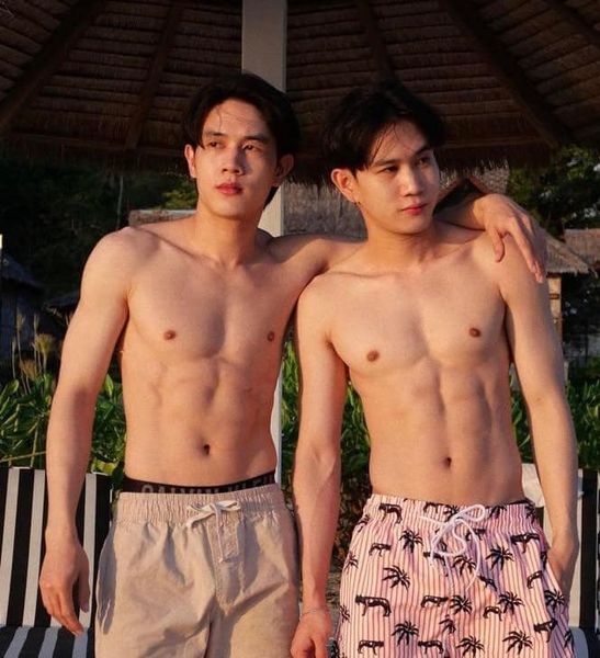 ดูเพลินๆก่อนเดินเข้าห้องน้ำ34