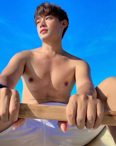 ดูเพลินๆก่อนเดินเข้าห้องน้ำ34