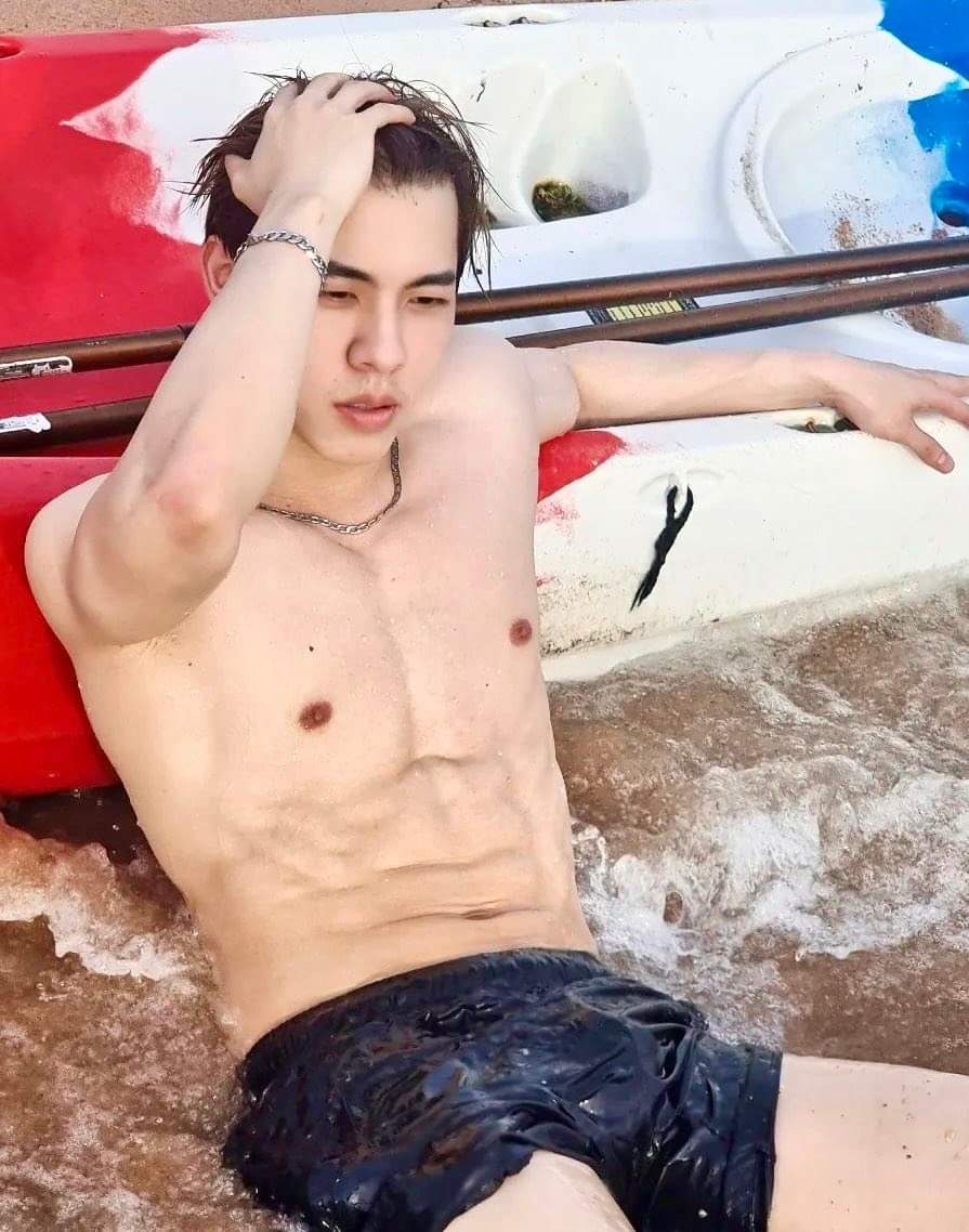 ดูเพลินๆก่อนเดินเข้าห้องน้ำ39