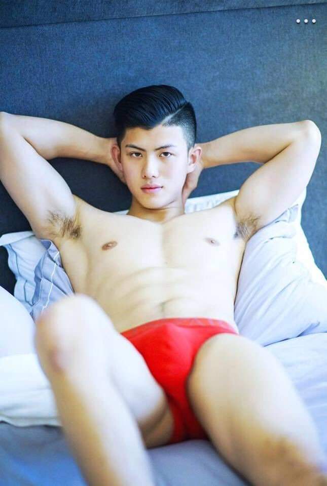 ดูเพลินๆก่อนเดินเข้าห้องน้ำ44