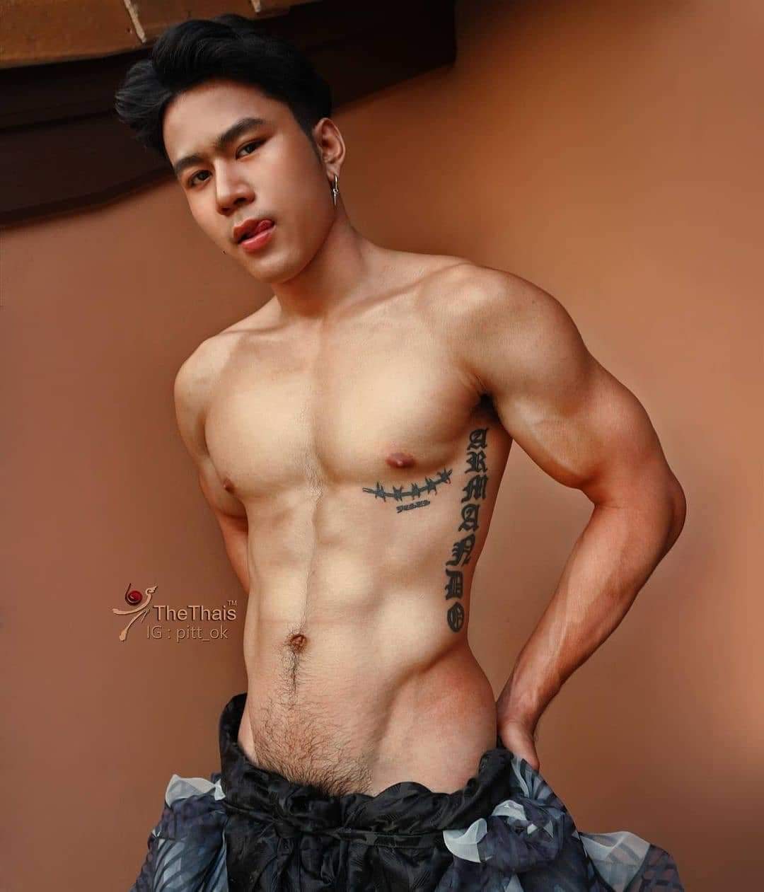 ดูเพลินๆก่อนเดินเข้าห้องน้ำ45