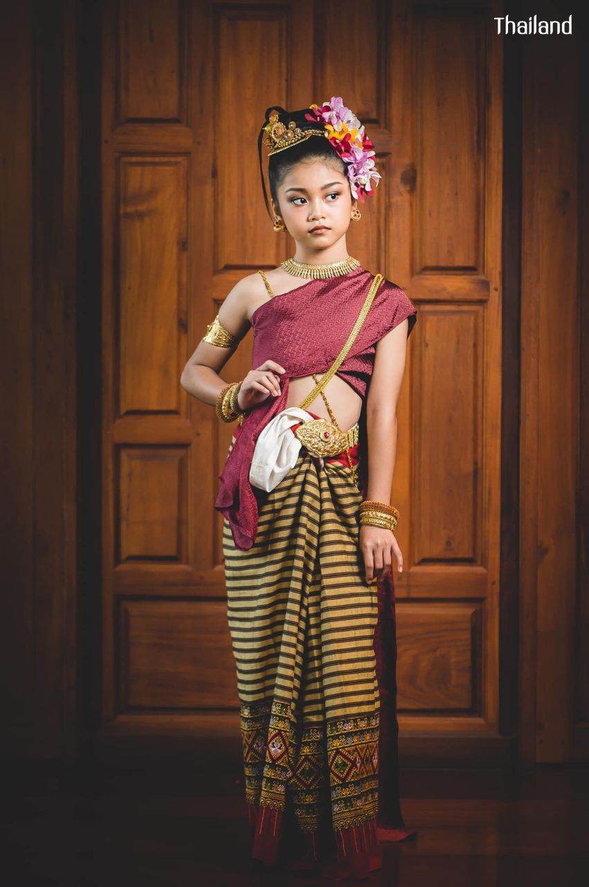 Tai Yuan Ethnic: Lanna Traditional Dress | THAILAND 🇹🇭