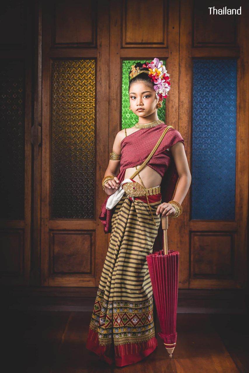 Tai Yuan Ethnic: Lanna Traditional Dress | THAILAND 🇹🇭