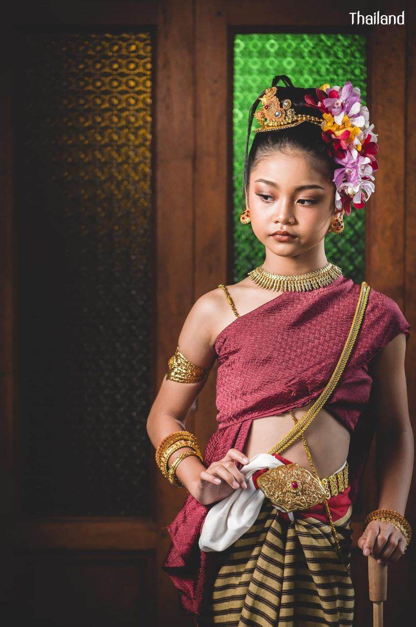 Tai Yuan Ethnic: Lanna Traditional Dress | THAILAND 🇹🇭