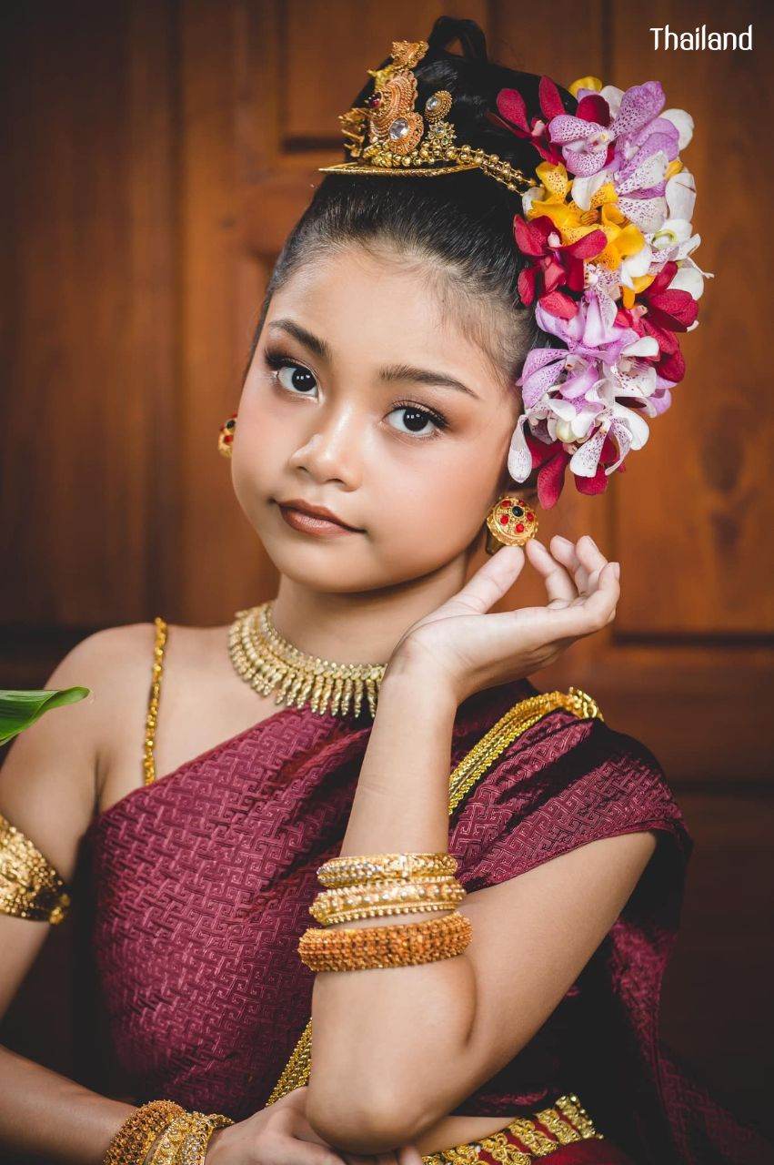 Tai Yuan Ethnic: Lanna Traditional Dress | THAILAND 🇹🇭