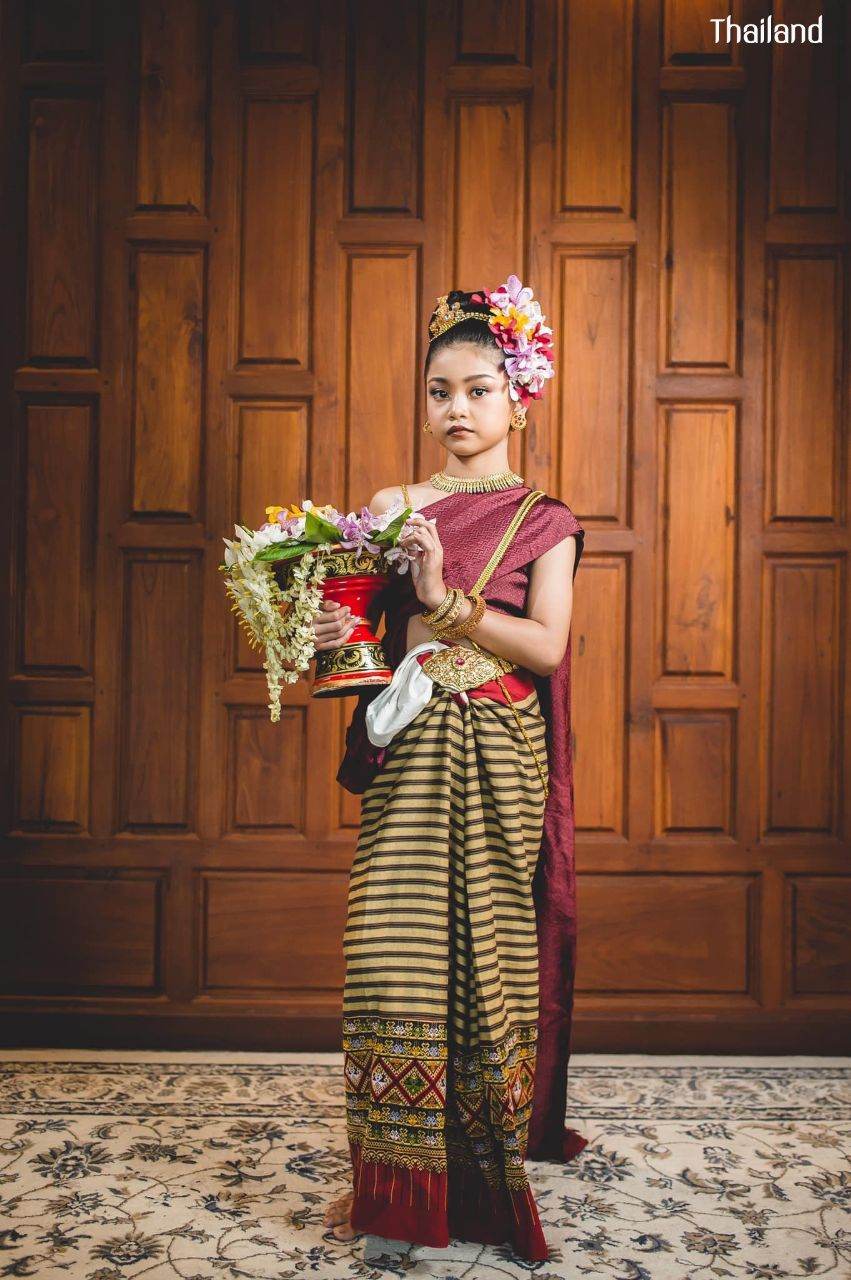 Tai Yuan Ethnic: Lanna Traditional Dress | THAILAND 🇹🇭