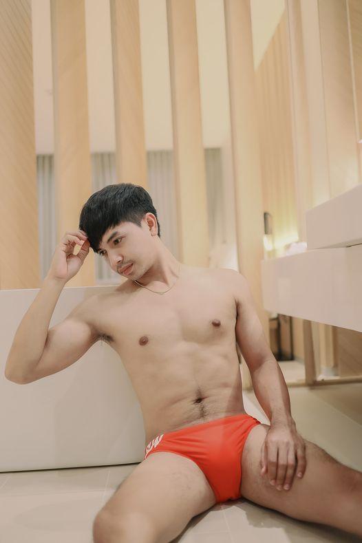 ดูเพลินๆก่อนเดินเข้าห้องน้ำ46