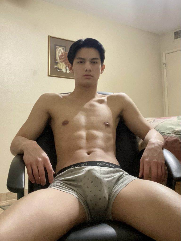 ดูเพลินๆก่อนเดินเข้าห้องน้ำ47