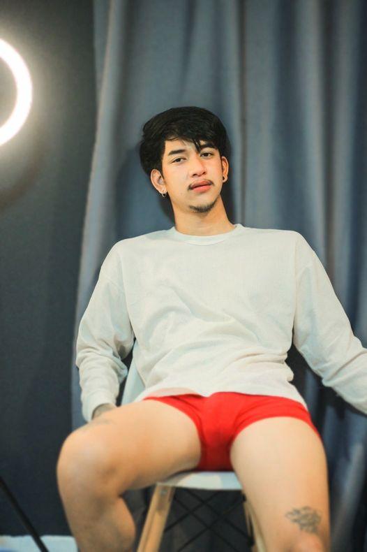 ดูเพลินๆก่อนเดินเข้าห้องน้ำ47