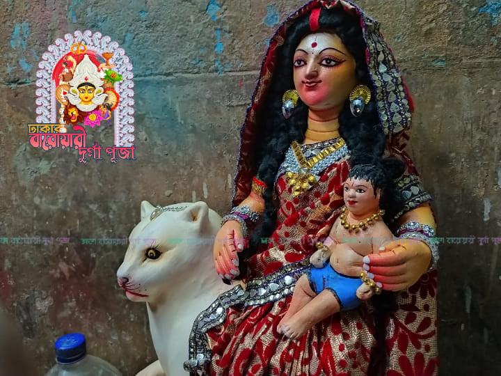 Goddess Shashthi Photo by fb. Page ঢাকার বারোয়ারী দুর্গাপূজা 07 06 2021.