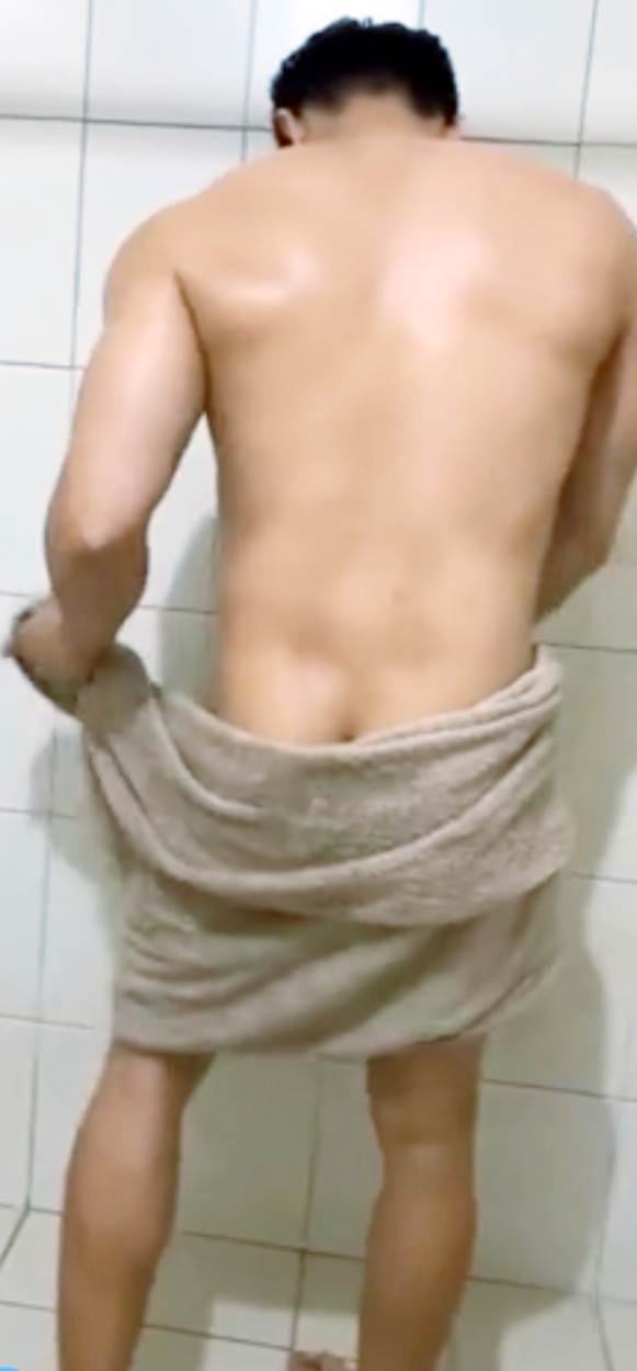 เศรษฐกิจของวัยรุ่นชายช่วงนี้ ที่ผ่านมามีเมียอยู่ที่บ้าน แต่ที่ทำงานเป็นเมียรับจ้าง(ชั่วคราว)