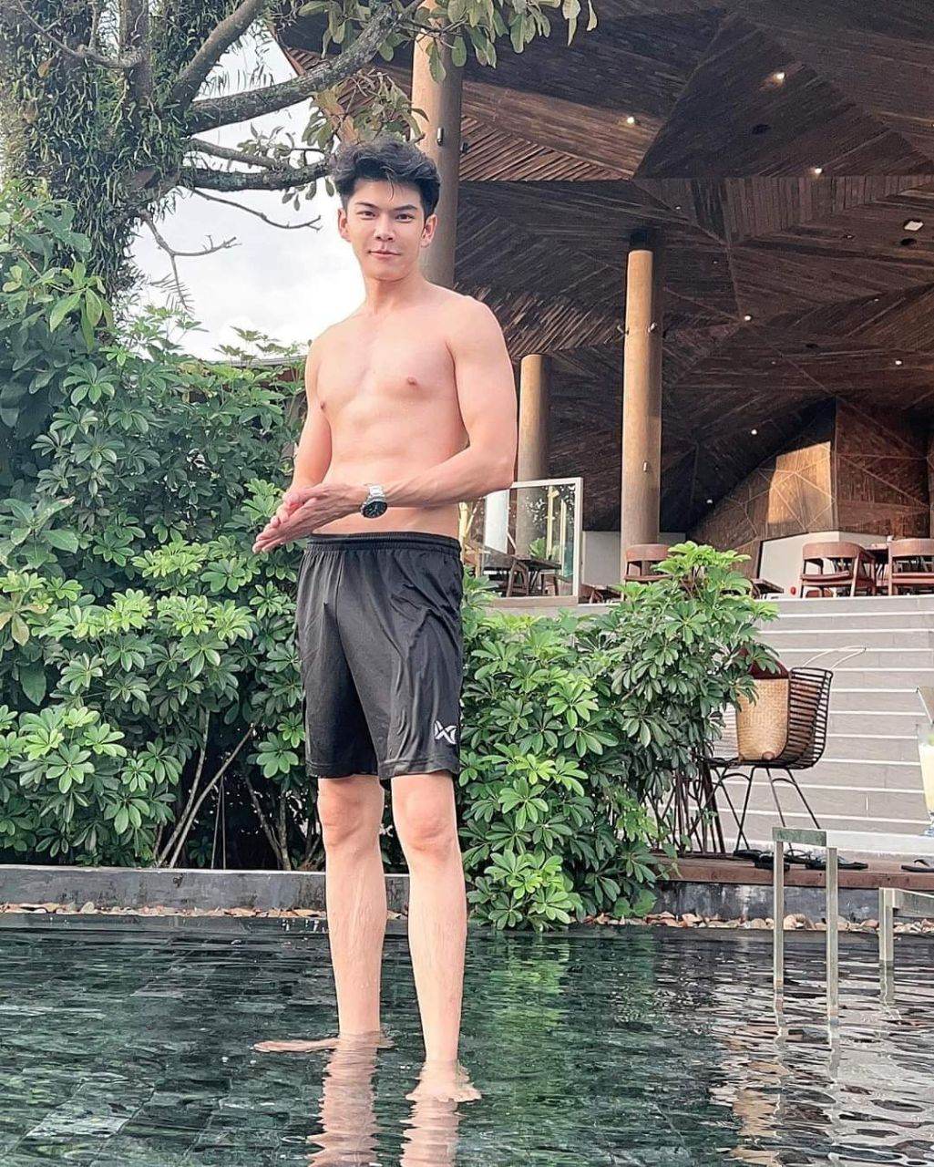 ดูเพลินน้ำเดินแล้วนะ11