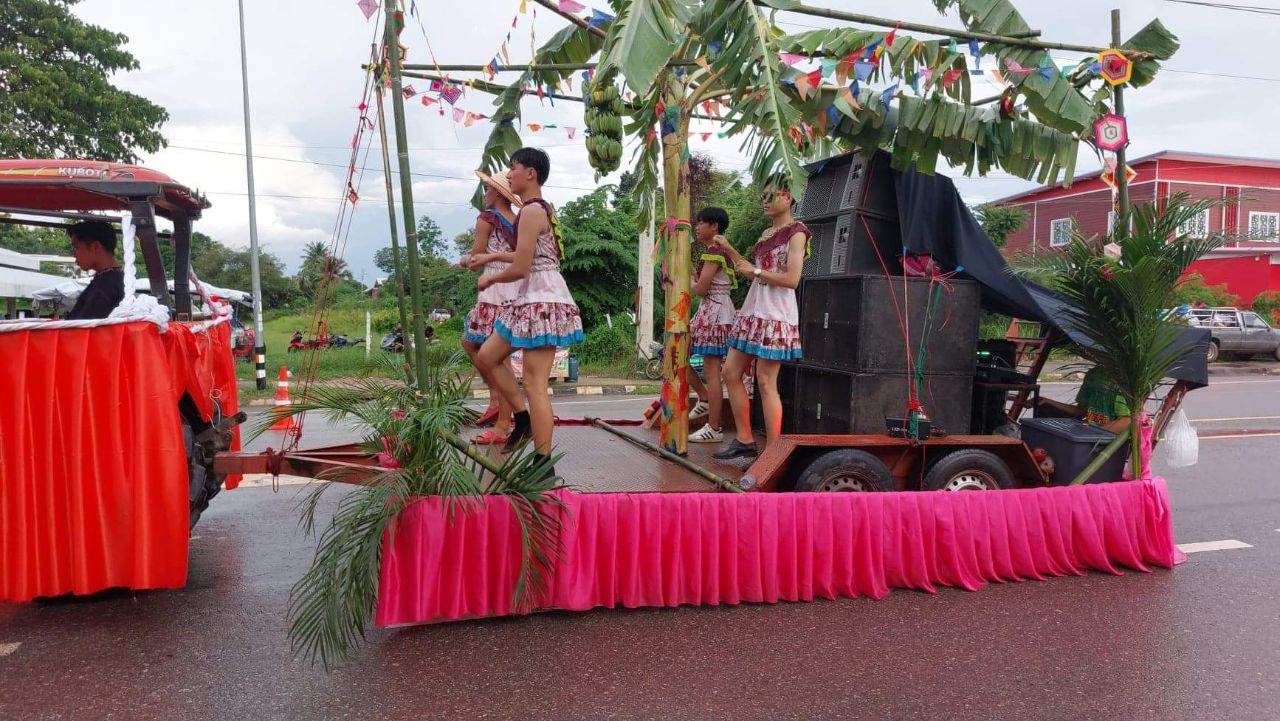 ดีต่อใจ#2403งานแห่เทียนเข้าพรรษาภูไท อ.เขาวง ปี2565