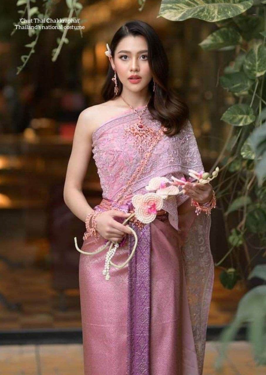 THAI CHAKKRAPHAT DRESS: Thai national costume | THAILAND 🇹🇭