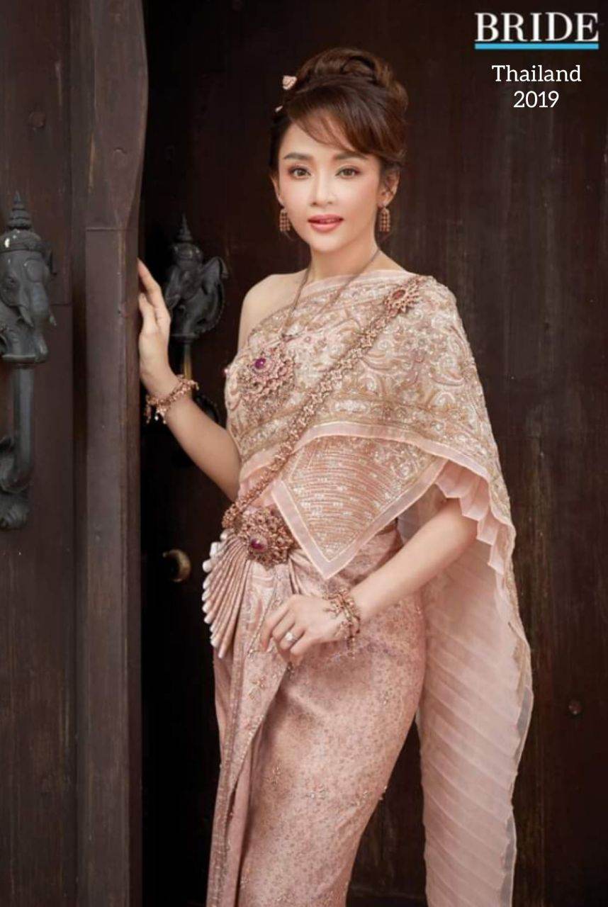 THAI CHAKKRAPHAT DRESS: Thai national costume | THAILAND 🇹🇭