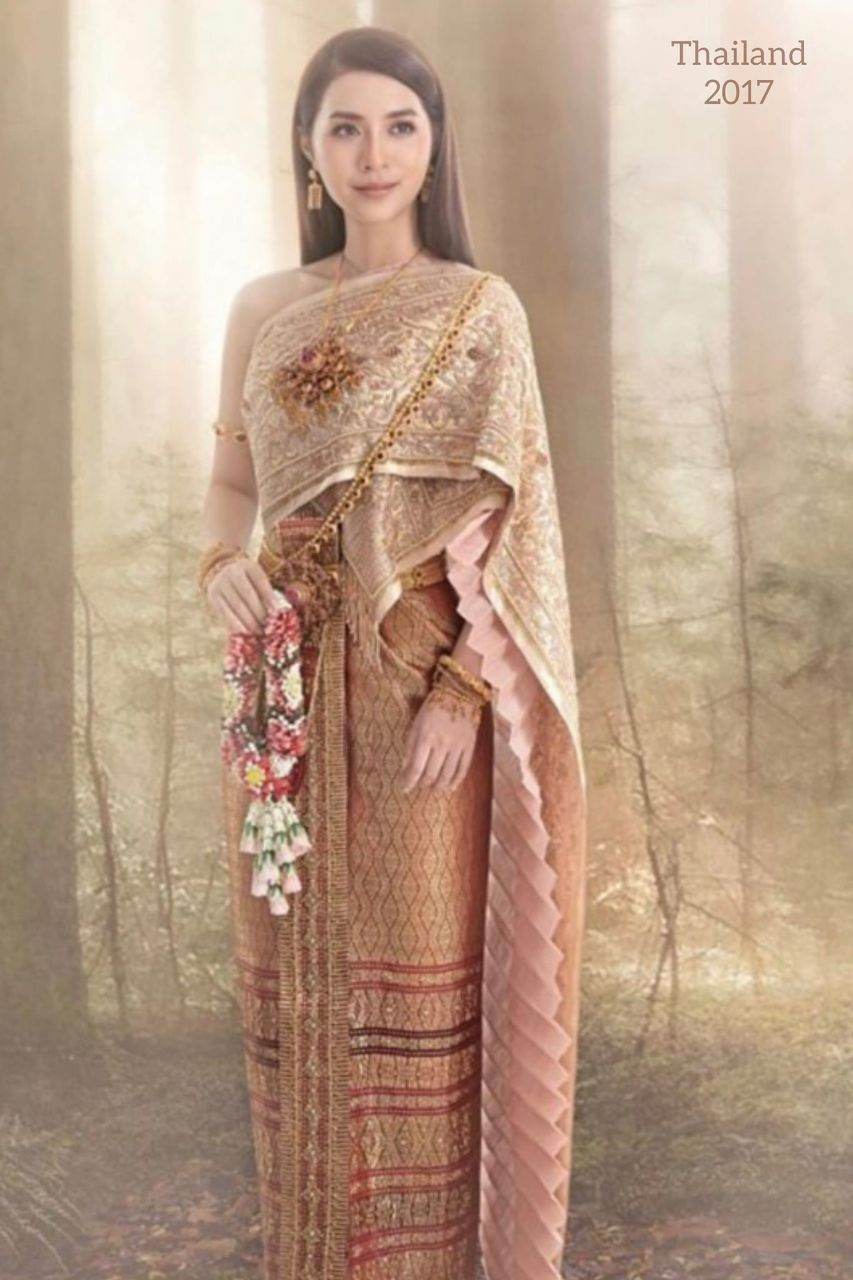 THAI CHAKKRAPHAT DRESS: Thai national costume | THAILAND 🇹🇭