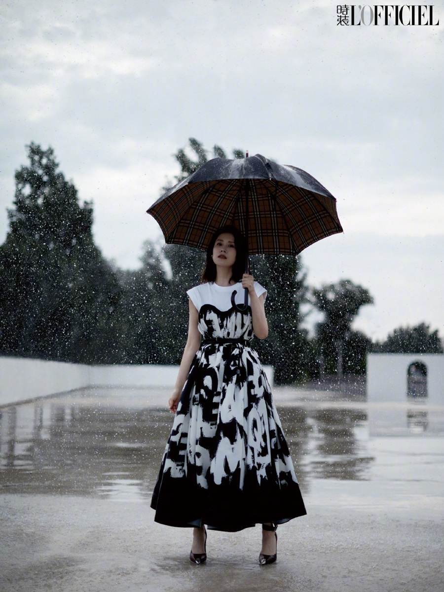 Hai Qing @ L&rsquo;Officiel China August 2022