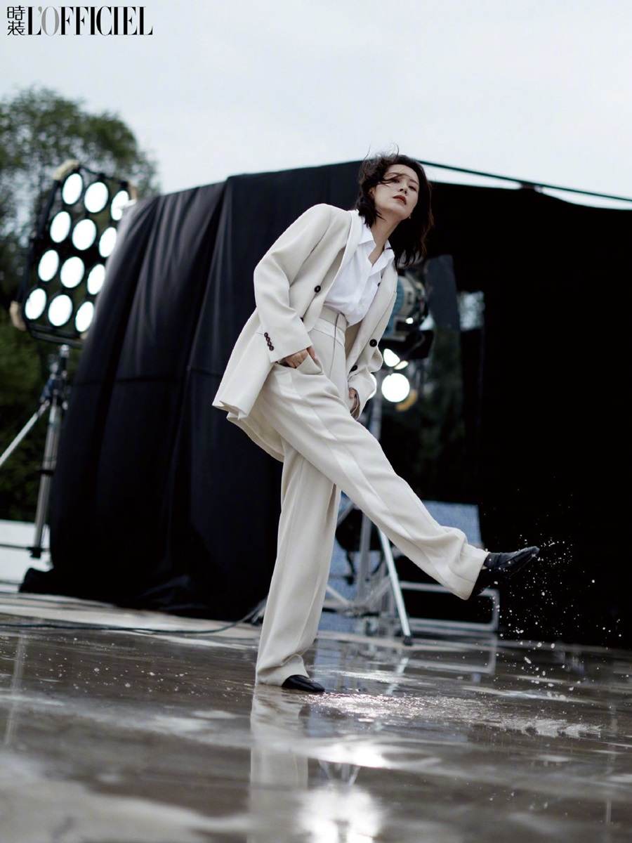 Hai Qing @ L&rsquo;Officiel China August 2022