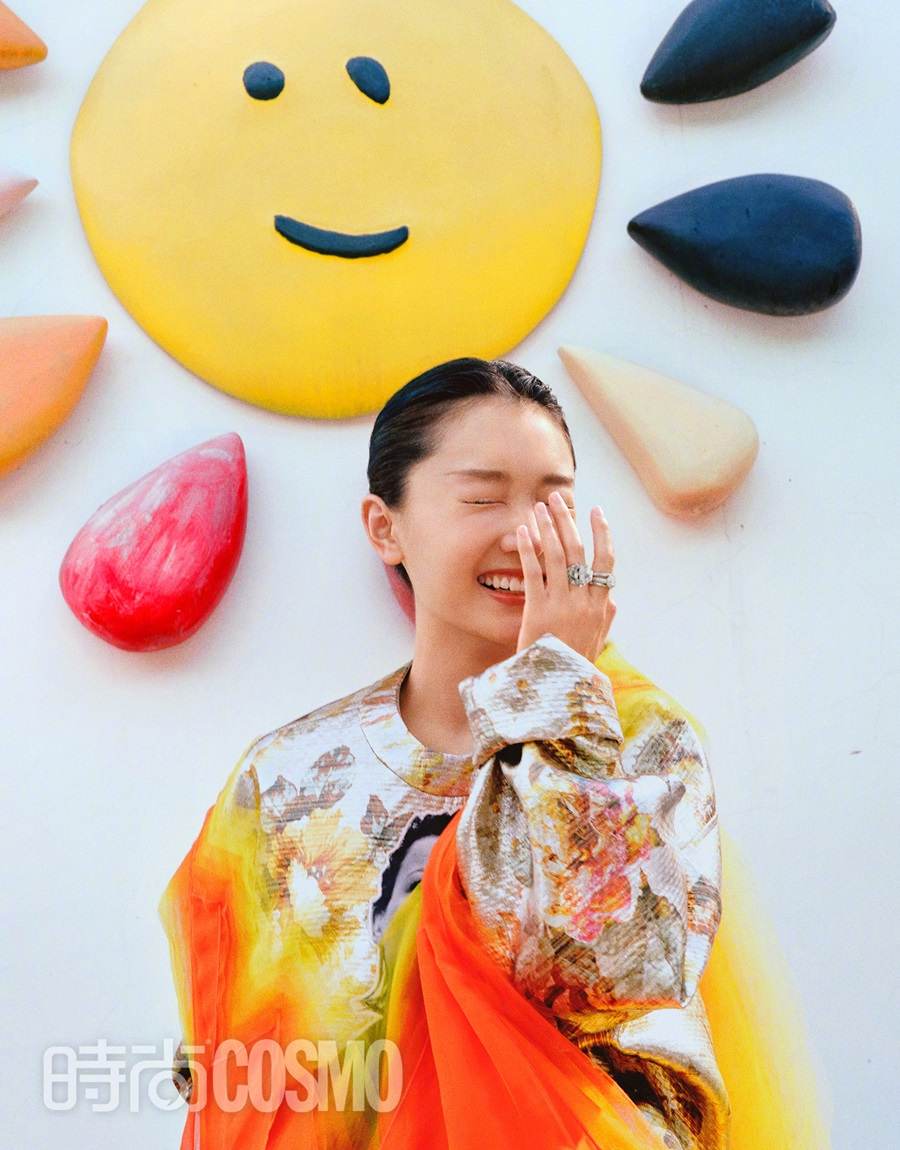 Zhou Dongyu @ Cosmopolitan China August 2022