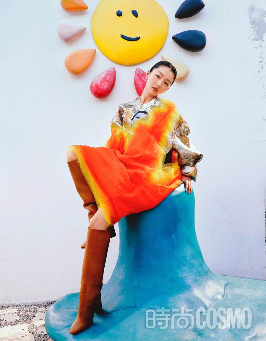Zhou Dongyu @ Cosmopolitan China August 2022
