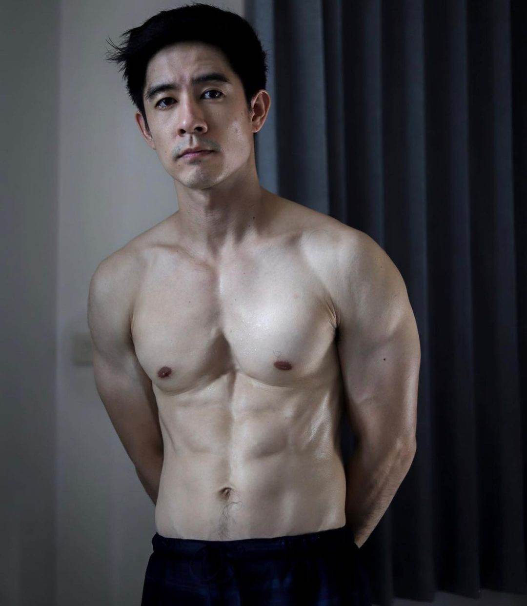 เลียๆดูดๆ