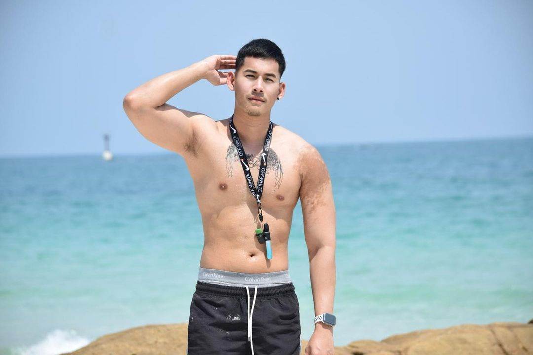 เลียๆดูดๆ