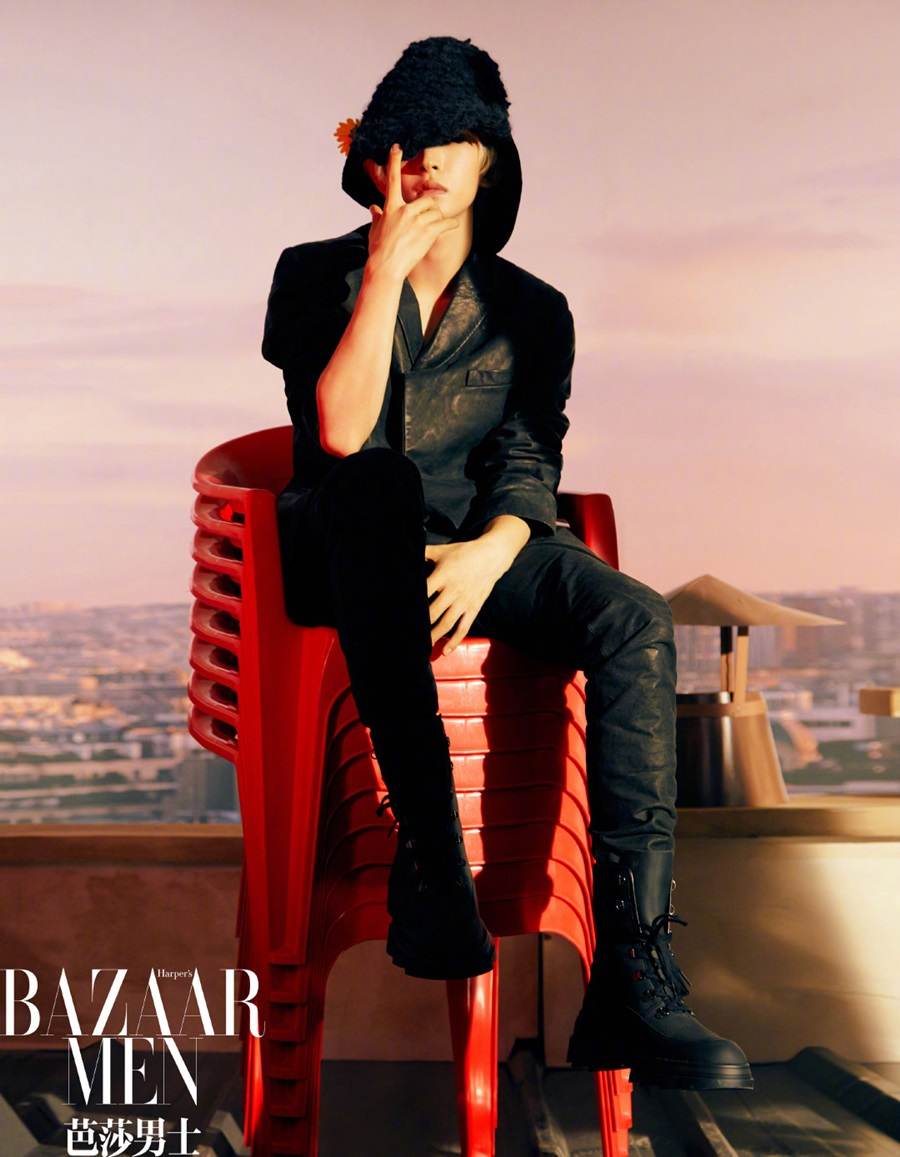 (INTO1) Liu Yu @ Harper&rsquo;s Bazaar Men China August 2022