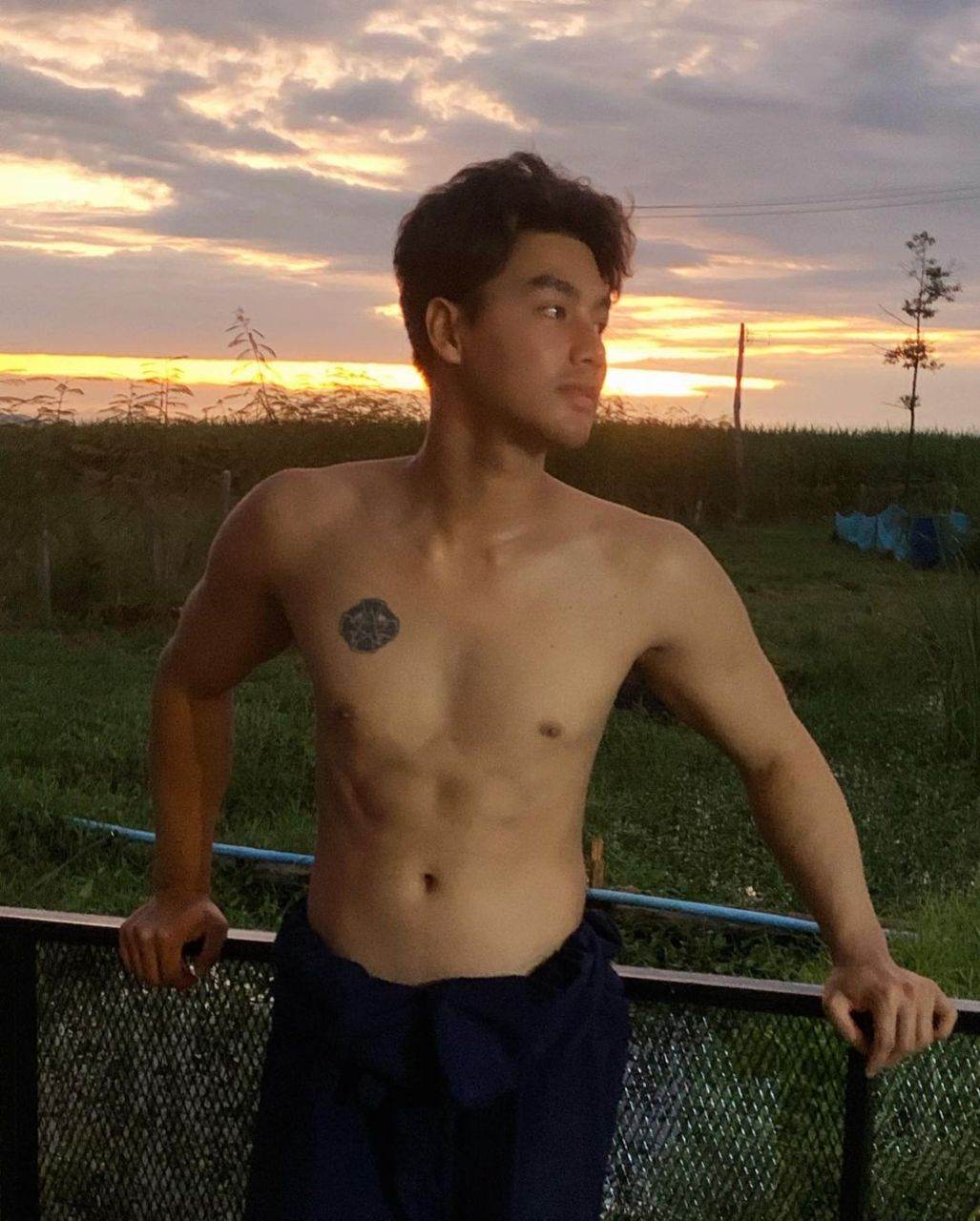 สามเขาผัวเรา