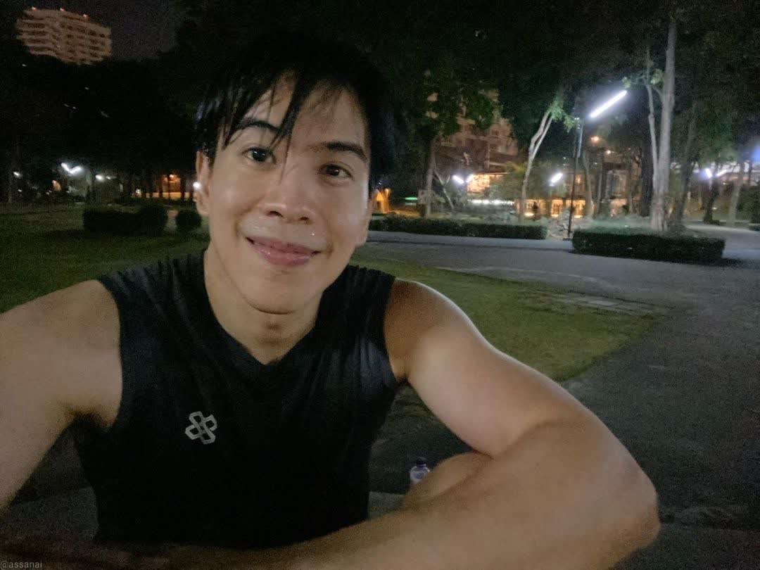 ผัวเขาผุ้บ่าวข่อย