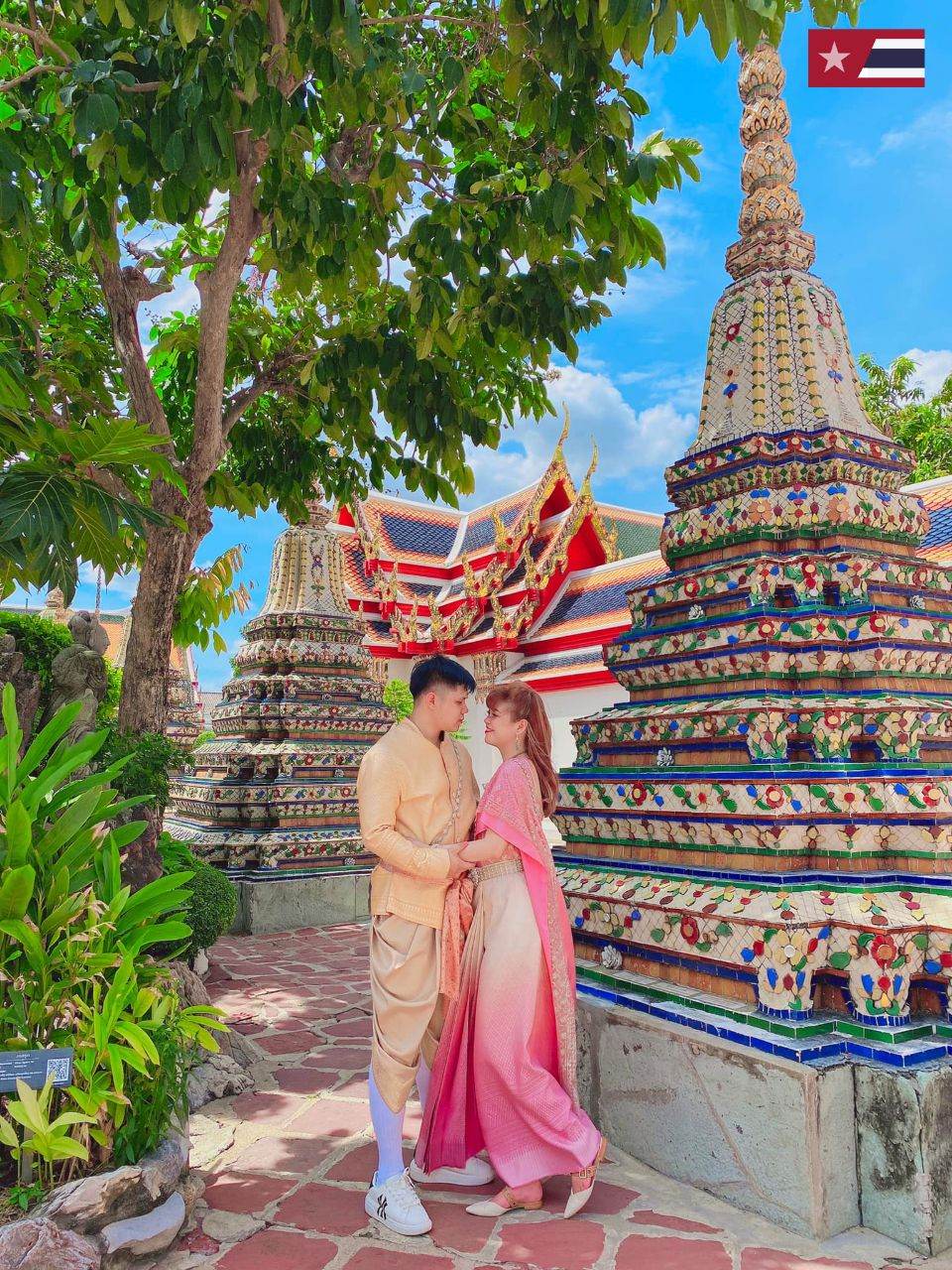 Vietnam Tourist 🇻🇳 and Beautiful Thai Traditional Dress | THAILAND 🇹🇭