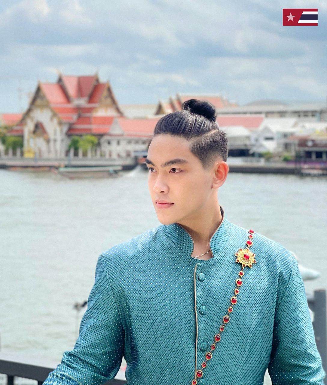 Vietnam Tourist 🇻🇳 and Beautiful Thai Traditional Dress | THAILAND 🇹🇭