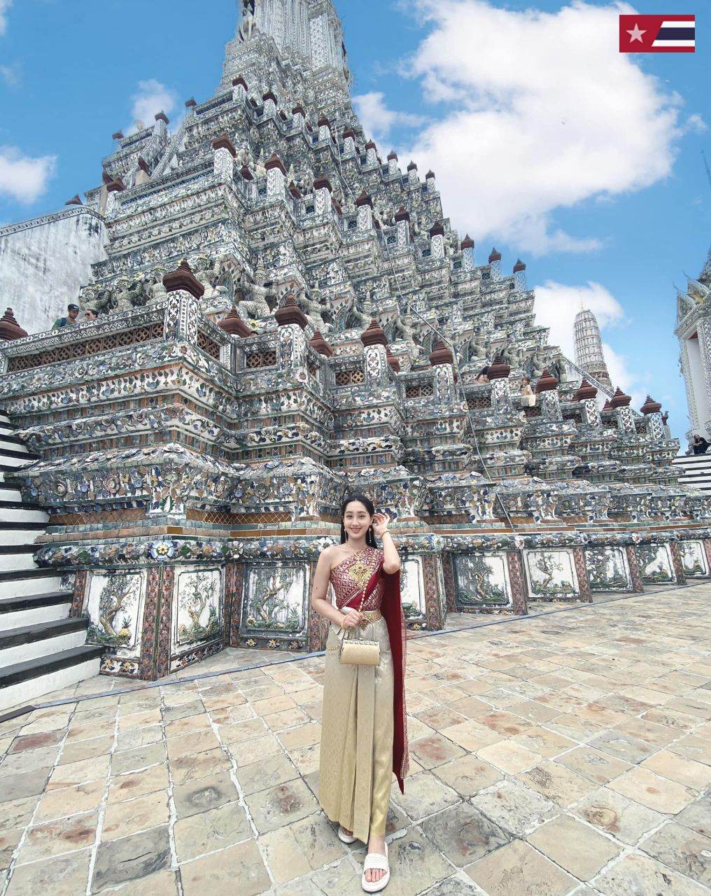 Vietnam Tourist 🇻🇳 and Beautiful Thai Traditional Dress | THAILAND 🇹🇭