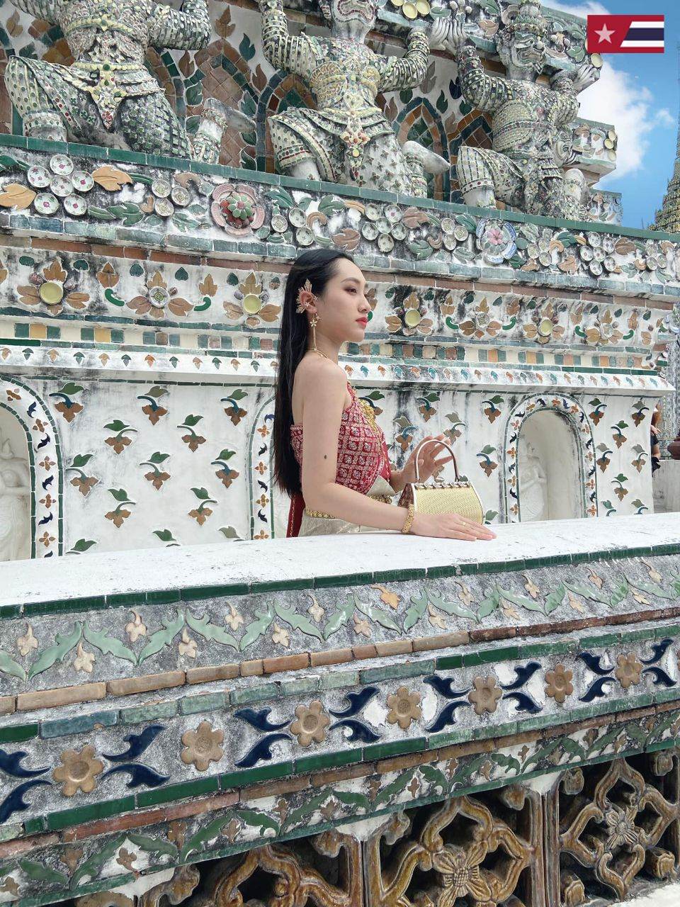 Vietnam Tourist 🇻🇳 and Beautiful Thai Traditional Dress | THAILAND 🇹🇭
