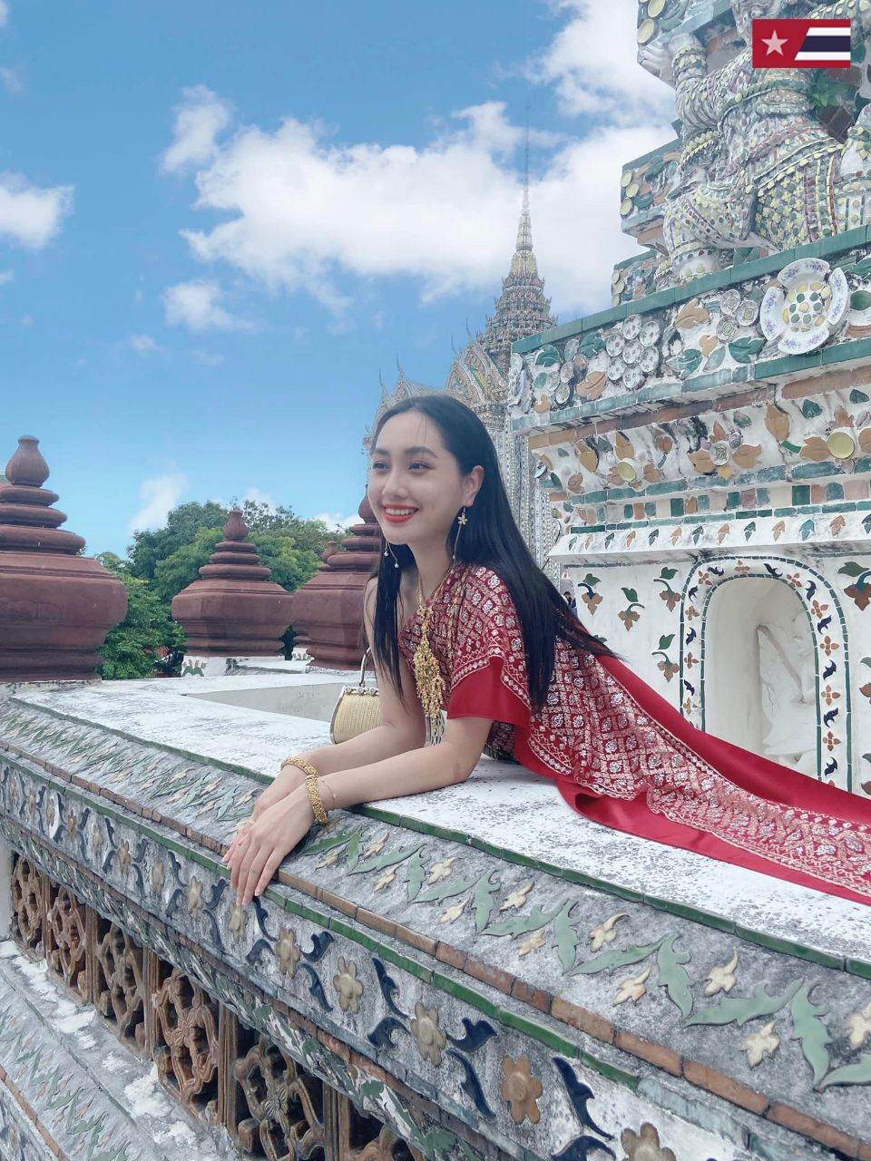 Vietnam Tourist 🇻🇳 and Beautiful Thai Traditional Dress | THAILAND 🇹🇭