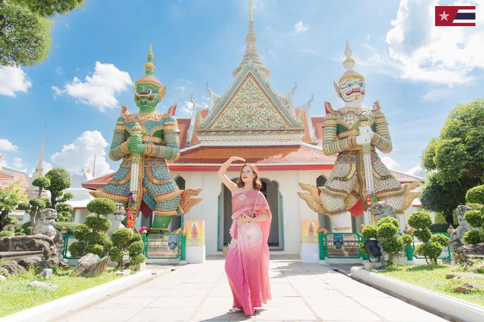 Vietnam Tourist 🇻🇳 and Beautiful Thai Traditional Dress | THAILAND 🇹🇭
