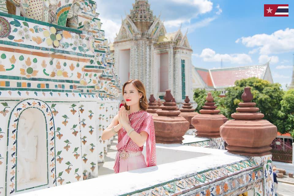 Vietnam Tourist 🇻🇳 and Beautiful Thai Traditional Dress | THAILAND 🇹🇭