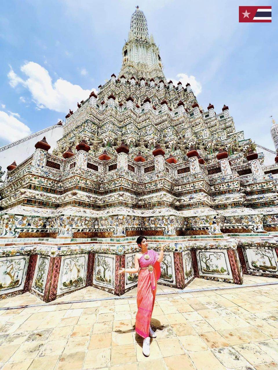 Vietnam Tourist 🇻🇳 and Beautiful Thai Traditional Dress | THAILAND 🇹🇭