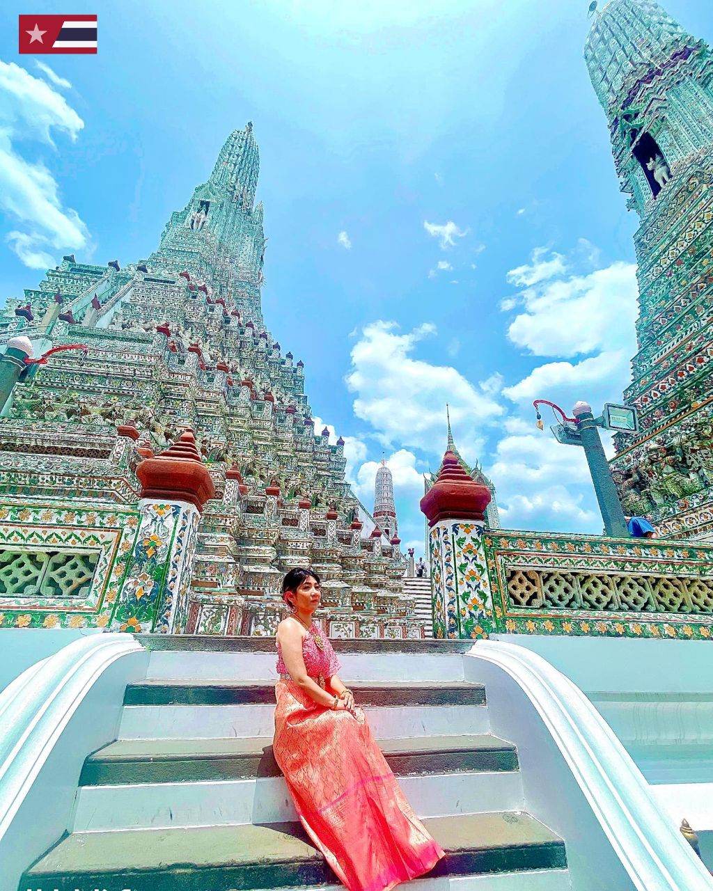 Vietnam Tourist 🇻🇳 and Beautiful Thai Traditional Dress | THAILAND 🇹🇭