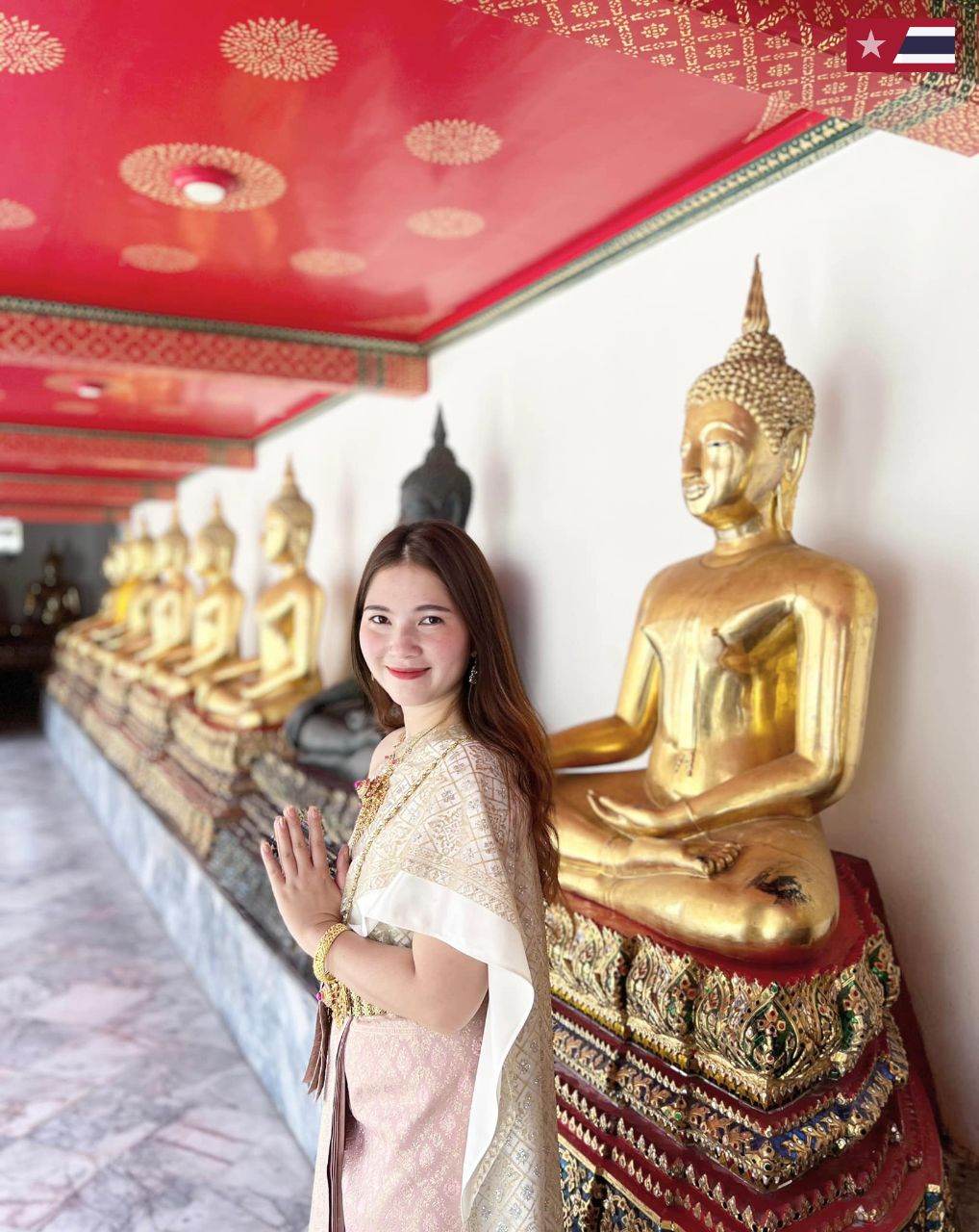 Vietnam Tourist 🇻🇳 and Beautiful Thai Traditional Dress | THAILAND 🇹🇭