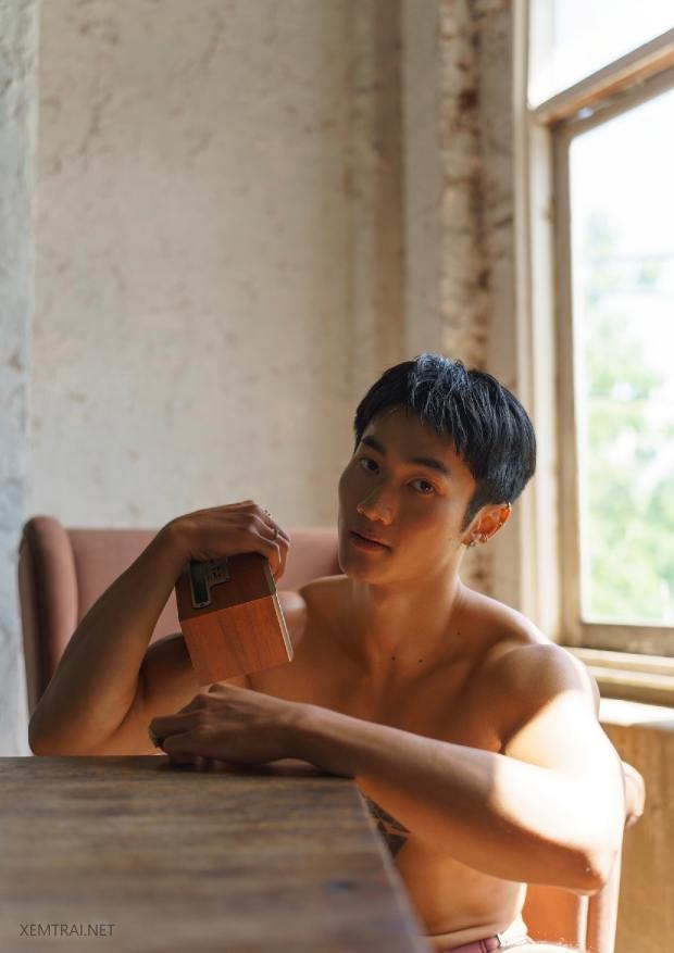 นายแบบหล่อ HONG